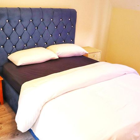 Апартаменты Deluxe Dwelling - 15 Mins From Cork City/Airport Экстерьер фото
