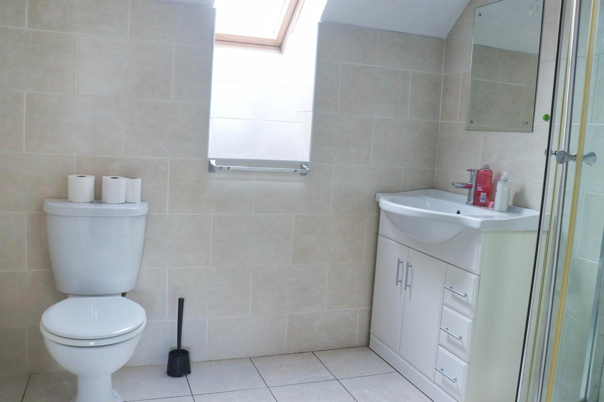 Апартаменты Deluxe Dwelling - 15 Mins From Cork City/Airport Экстерьер фото