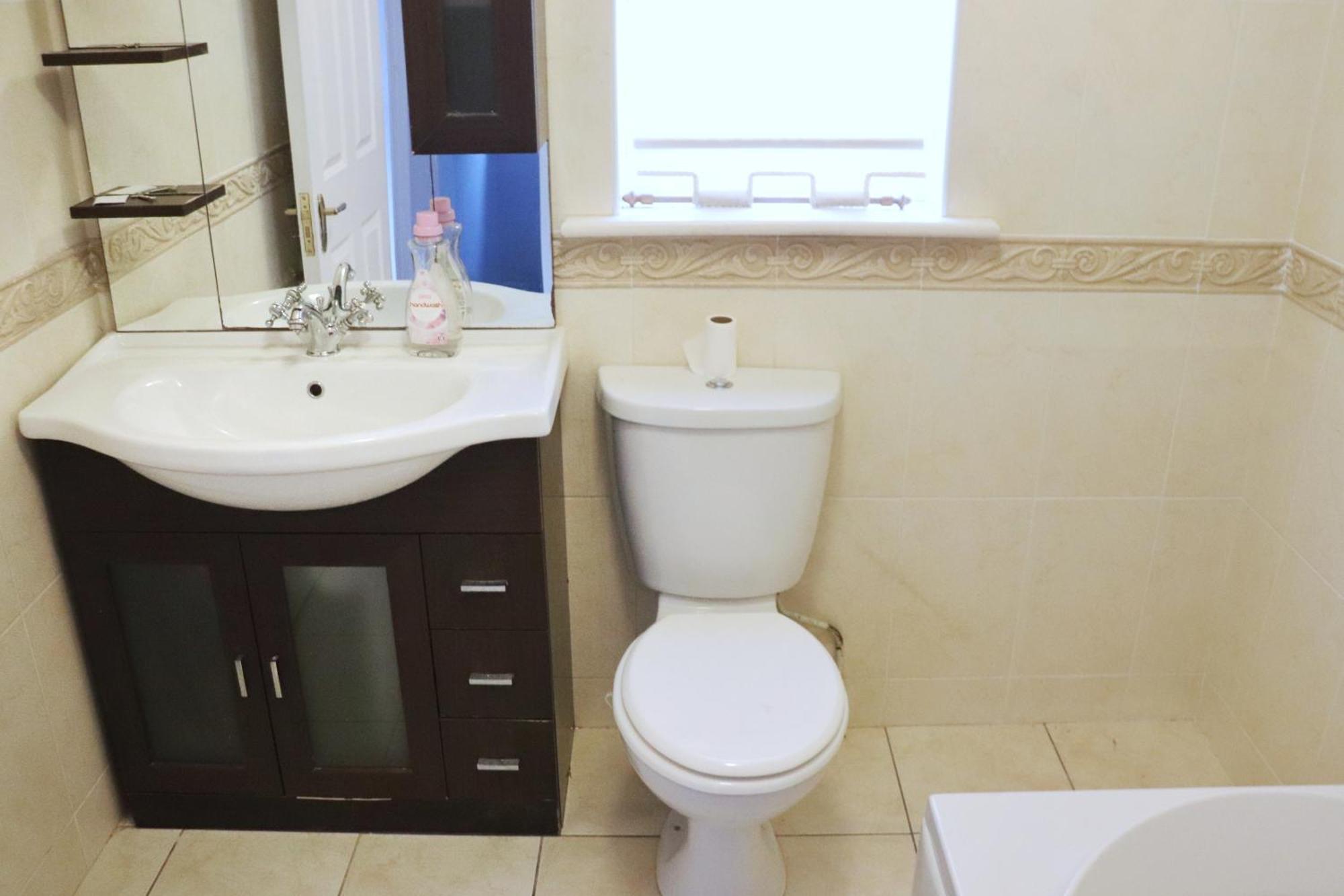 Апартаменты Deluxe Dwelling - 15 Mins From Cork City/Airport Экстерьер фото